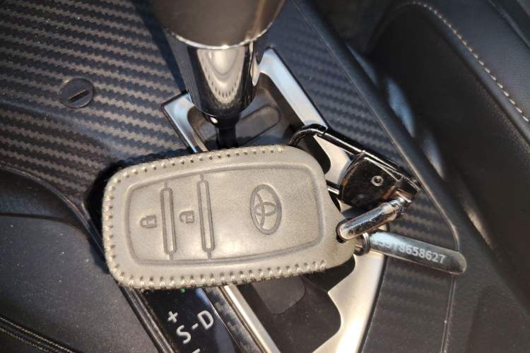 Used Toyota RAV4 2015 2.5L Automatic 4x4 Elite Edition