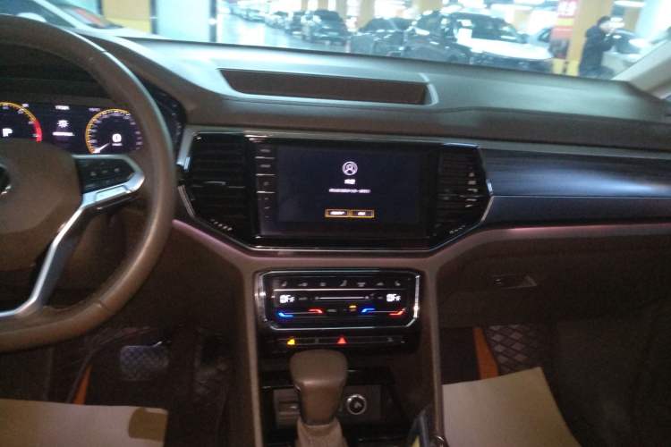 Used Volkswagen Viloran 2020 330TSI Luxury Edition