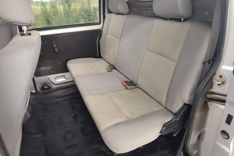 Used Jinbei Hiace X30 2023 1.5L Super-Enjoyment Van 2/5 Seats Non-Air-Conditioned Version SWC15M