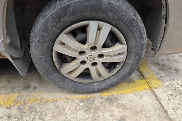 Used FORTHING Lingzhi 2017 M3L 1.6L 7-Seater Comfort Model
