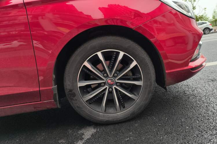 Used Roewe i5 2020 1.5L Automatic 4G Connect Luxury Flagship Edition