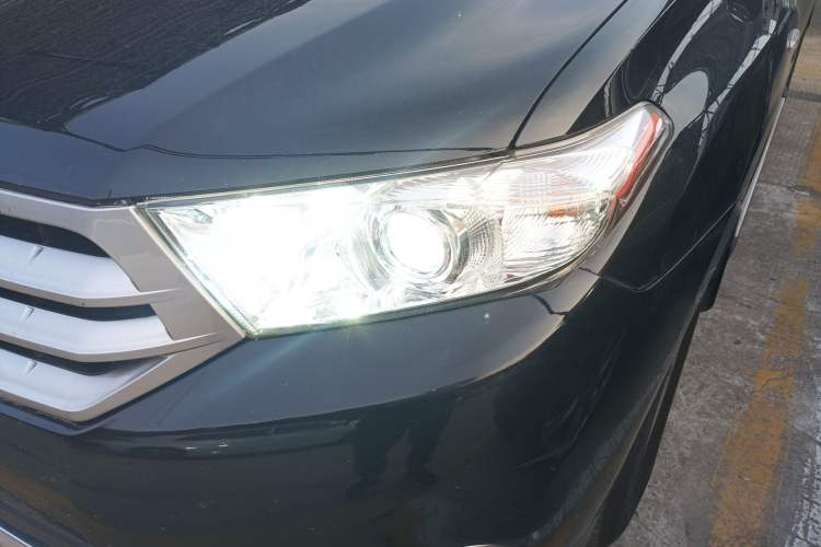 Used Toyota Highlander 2012 2.7L 2WD 5-Seater Elite Edition Left Front Headlight