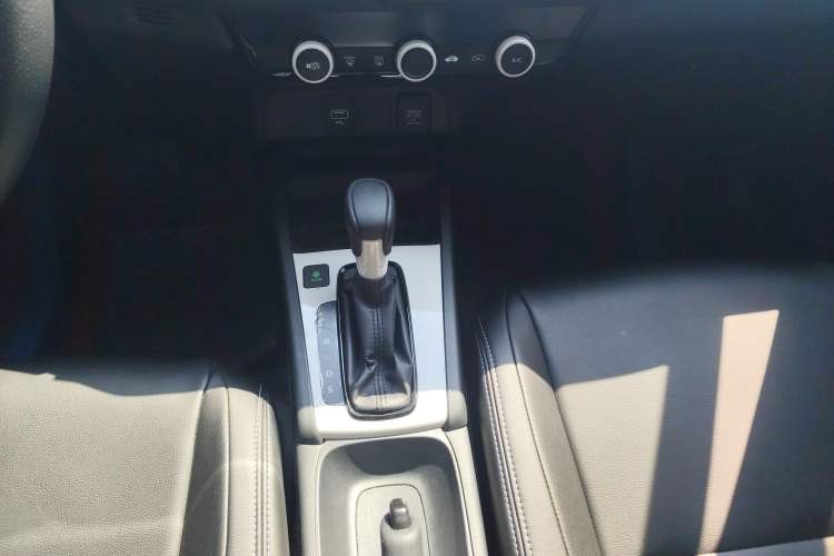 Used Honda Fit 2021 1.5L CVT Trend Edition Gear Lever