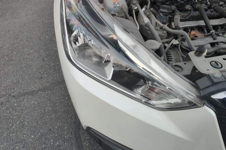 Used Nissan Kicks 2018 1.5L CVT Smart Connect Luxury Edition
