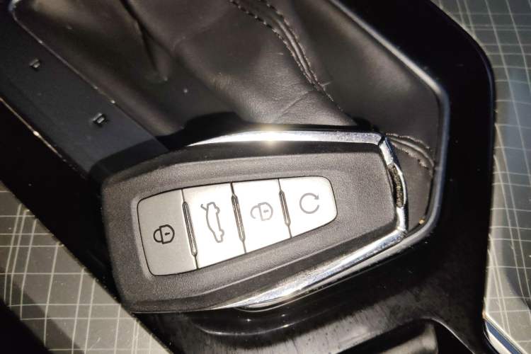 Used Geely Auto Emgrand L 2022 1.4T CVT Ultimate Model
