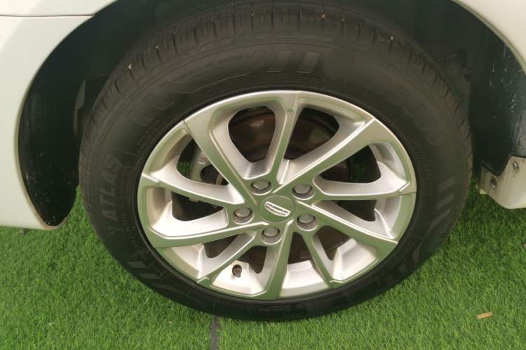 Used Geely Auto Emgrand 2021 UP 1.5L Manual Luxury Model
