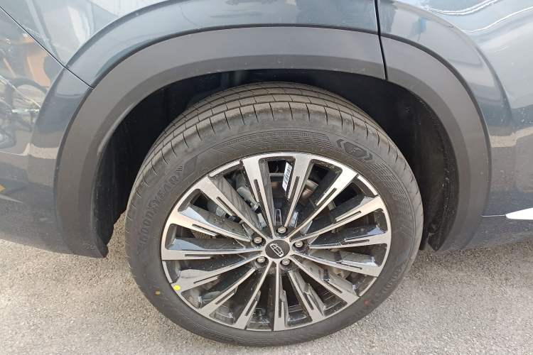 Used Geely Auto Monjaro L 2026 Model Oriental Yao 2.0TD Automatic Xiaohan Edition