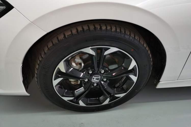 Used Honda Civic 2022 240TURBO CVT Dynamic Edition Left Front Wheel Hub