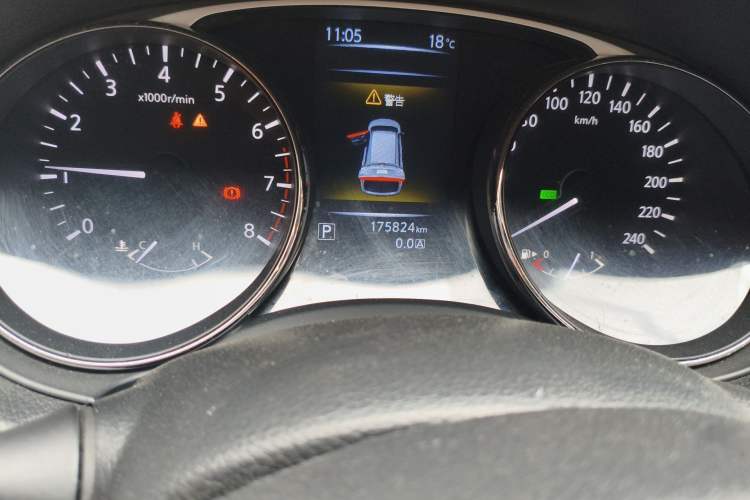 Used Nissan X-Trail 2014 2.5L CVT Luxury Edition 4WD
