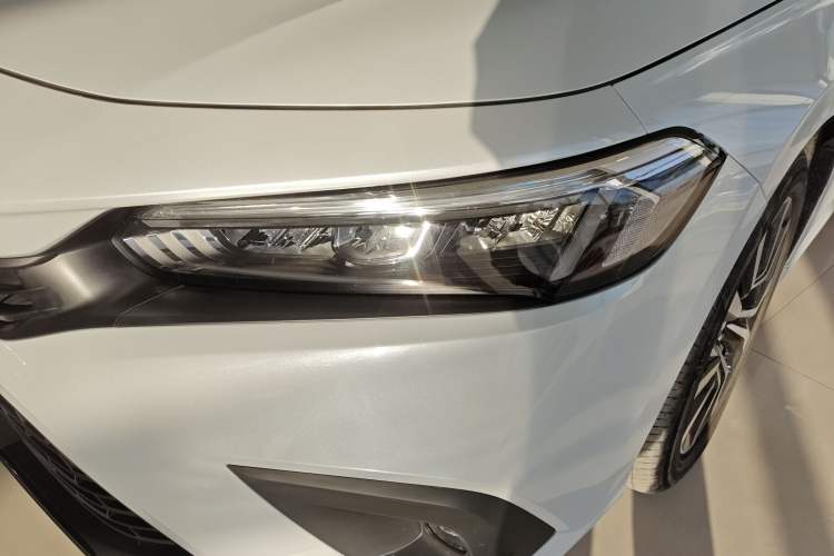 Used Honda Civic 2023 2.0L eHEV Pioneer Edition
