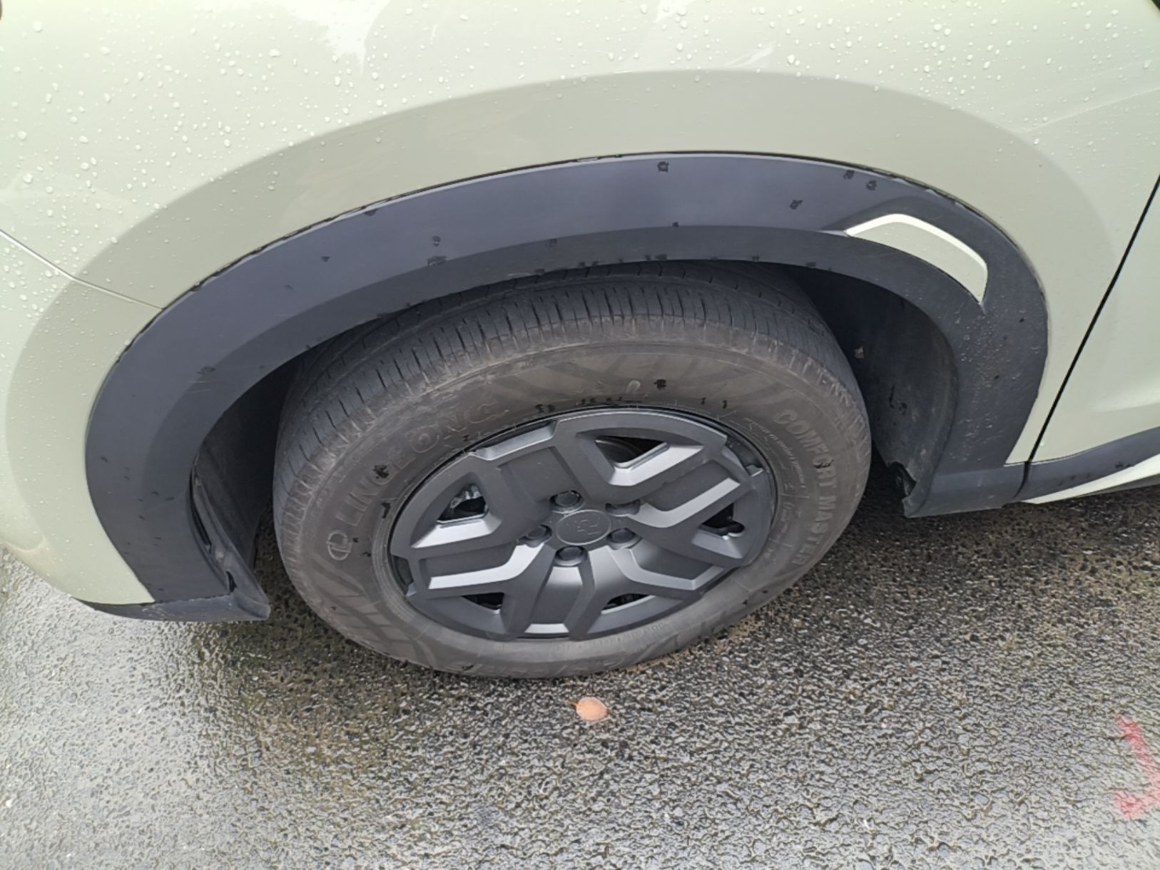 BYD Yuan UP 2024 401 km Active Version — снимка 10