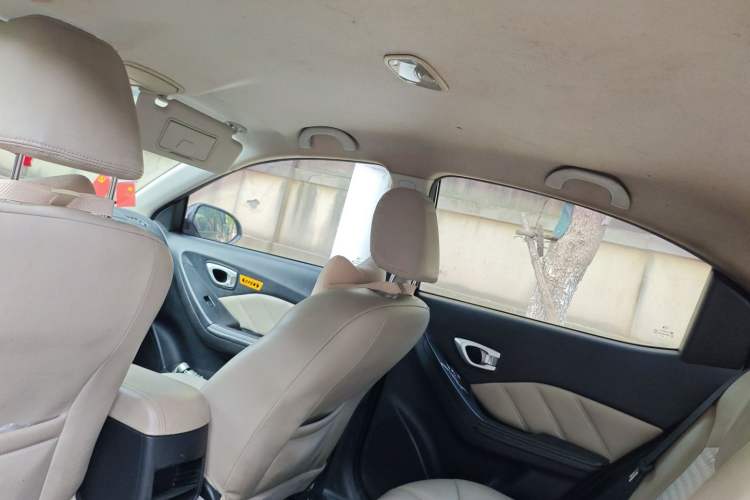 Used GAC Trumpchi GA3S Vision 2014 1.6L Manual Elite Edition
