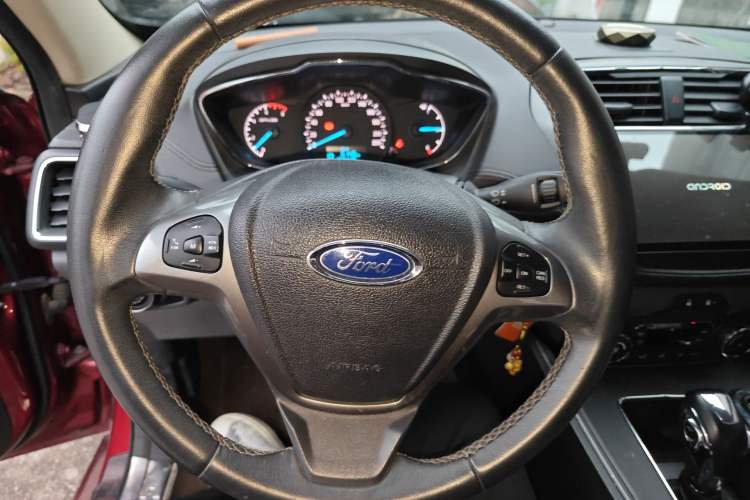 Used Ford Escort 2015 1.5L Automatic Fashion Model Steering Wheel