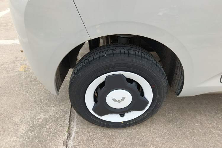 Used Wuling Hongguang MINIEV 2024 3rd Generation 215km Youth Edition Exterior 5