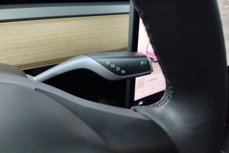 Used Tesla Model Y 2022 Rear-Wheel-Drive Version
