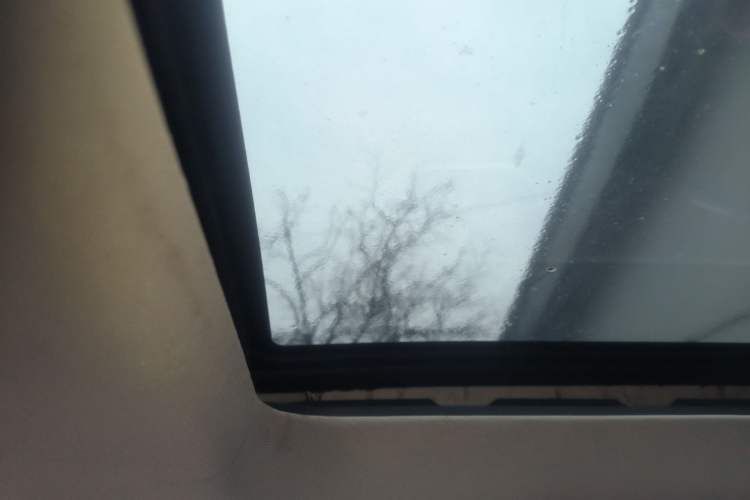 Used Baojun 730 2017 1.5T DCT Flagship Model 7 Seats China V Emission Standard Headliner