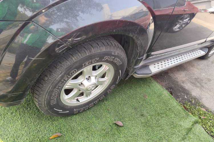 Used Haval H5 Classic 2012 ZhiZun Edition Green & Quiet 2.0T Manual Two-Wheel Drive Comfortable Model
