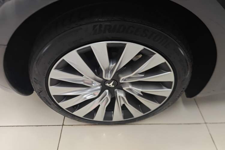 Used Tesla Model 3 2025 Rear-Wheel-Drive Version