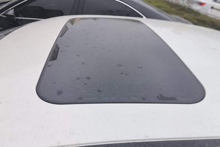 Used Venucia D60 2019 1.6L XL CVT Smart Connect Elite Edition