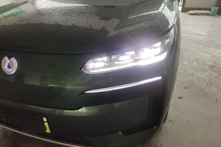 Used Denza N9 2025 Prestige Version