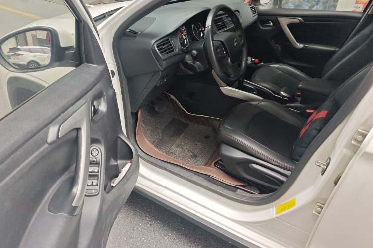 Used Citroen C3-XR 2015 1.6L Automatic Pioneer Model Driver Seat