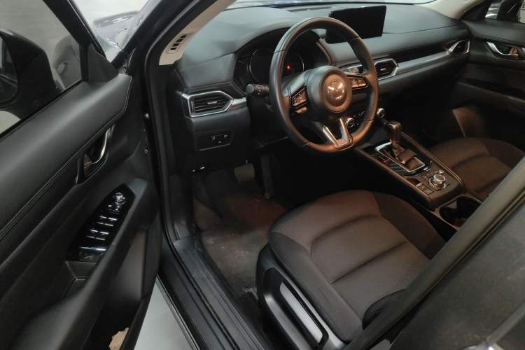 Used Mazda CX-5 2024 2.0L Automatic Two-Wheel Drive ZhiShang Version