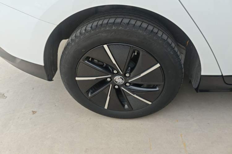 Used Buick Velite 6 2024 430km Enjoyment Version Right Rear Wheel Hub