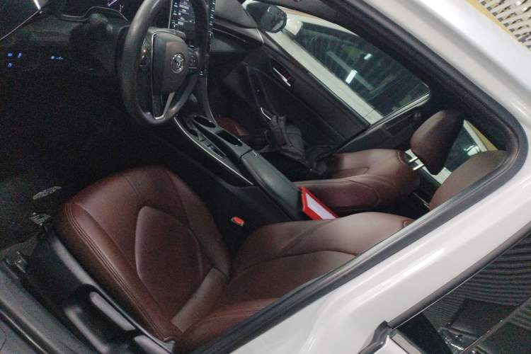 Used Toyota Avalon 2022 2.0L Ambition Edition
