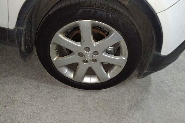 Used Buick Encore 2015 1.4T Automatic Two-Wheel Drive Urban Elite Version