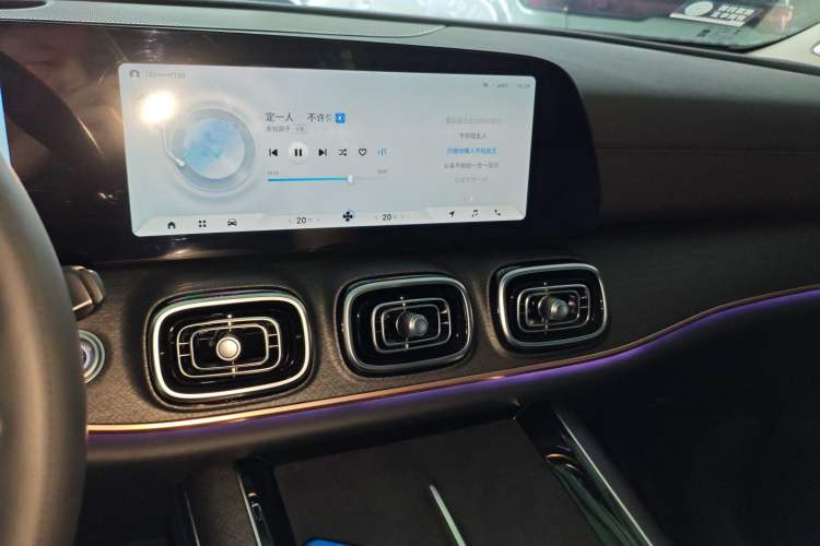 Used Chery Tiggo 9 2023 2.0T Dual-Clutch Two-Wheel Drive Prestige Version 5 Seats Audio And AC Panel