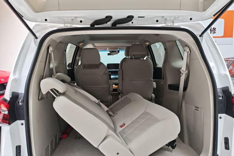 Used Buick GL8 2023 Land Executive Class Smart Enjoyment Model Trunk