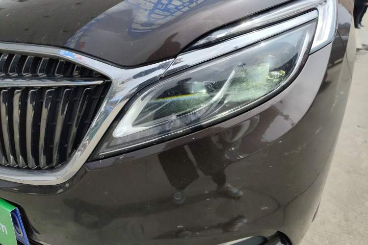 Used Buick GL8 2017 ES 28T Flagship Model China V Standard
