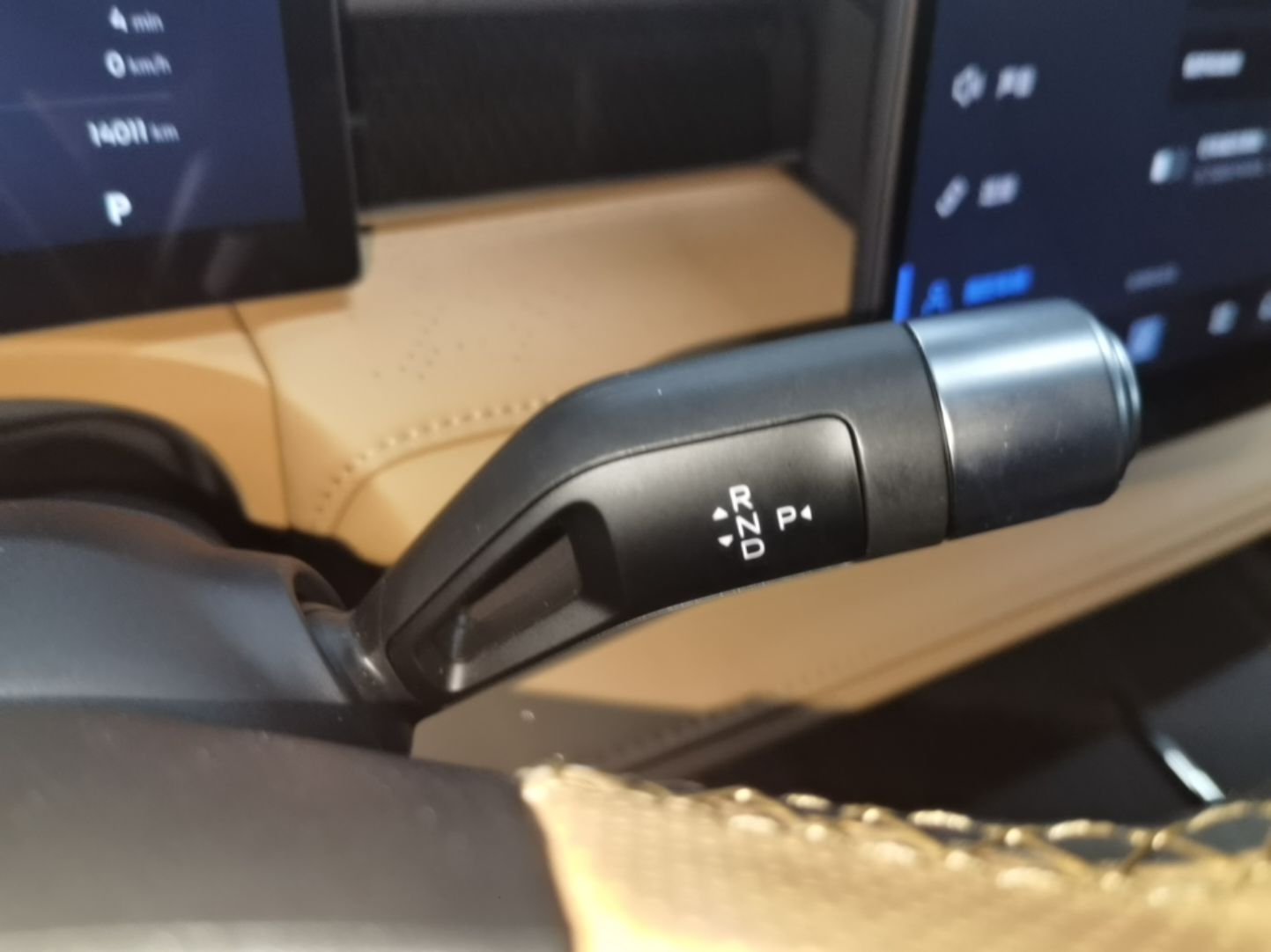 Geely Galaxy 8 2025 130km EM-i Flagship Edition — снимка 16