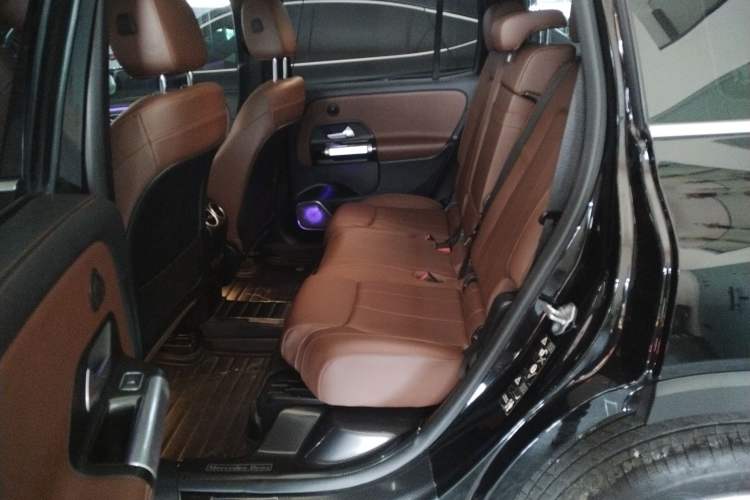 Used Mercedes-Benz GLB 2021 GLB 200 Fashion Model Left Rear Seat