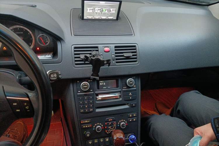 Used Volvo XC90 2013 2.5T T5 Executive Upgrade Edition Audio And AC Panel