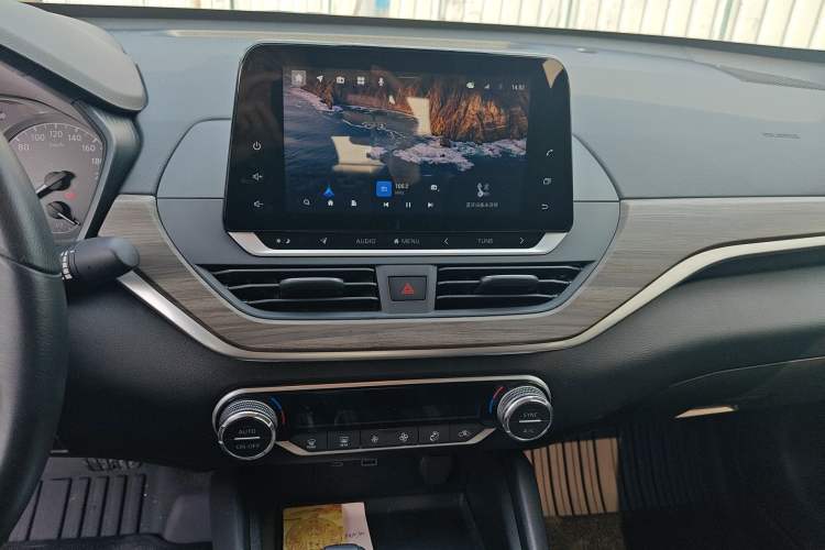 Used Nissan Teana 2021 2.0L XL Comfort Edition Audio And AC Panel