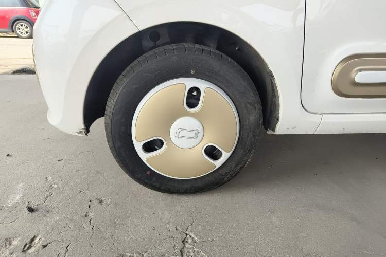 Used Bestune Pony 2025 222km Range Agile Horse Left Front Wheel Hub