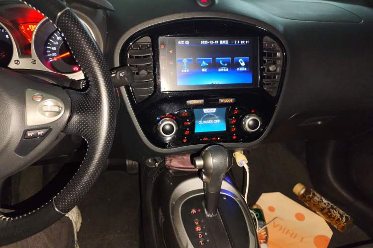 Used Infiniti ESQ 2014 1.6L Spontaneous Edition
