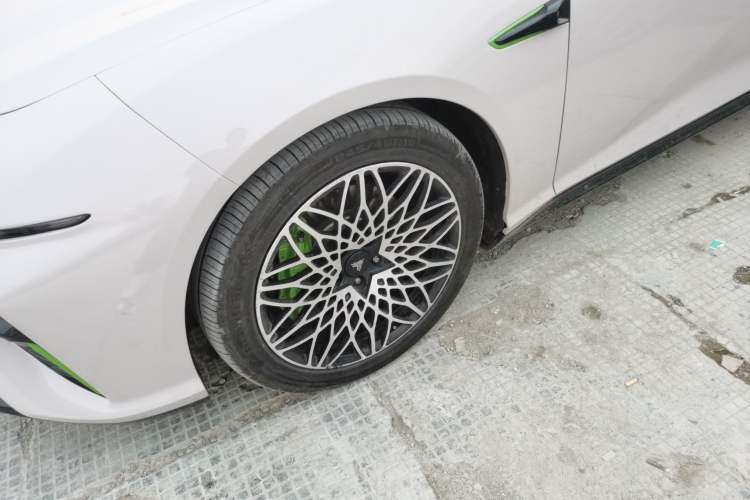 Used NETA S 2022 All-Electric 650 km Four-Wheel Drive Flagship Edition
