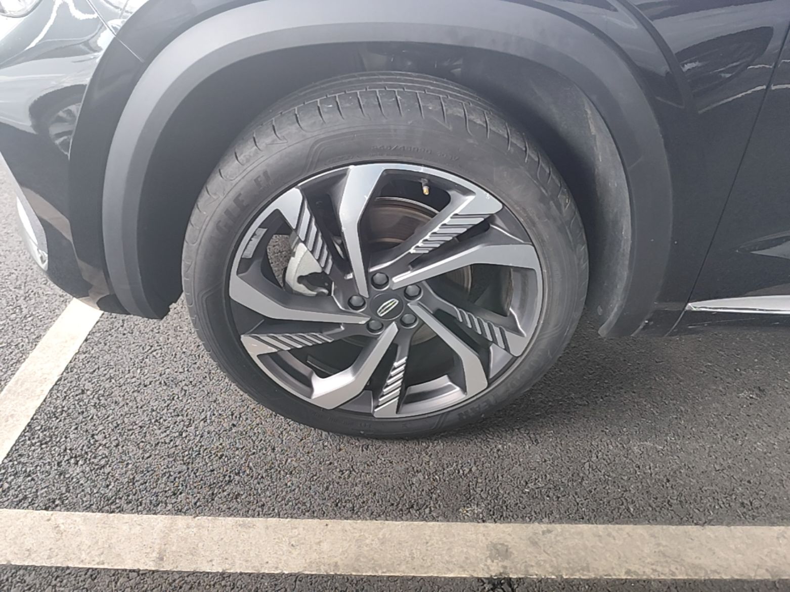 Geely Auto Monjaro L 2023 2.0TD High-Power Automatic Two-Wheel Drive Flagship Version — снимка 10
