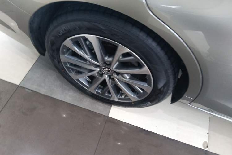 Used Lexus ES 2025 200 Premium Edition