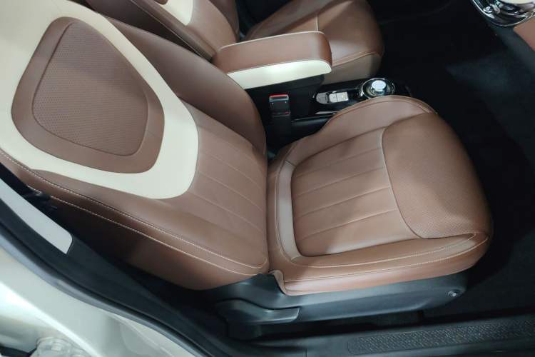 Used Wuling Bingo 2023 333 km Lingxi Connected+ Version
