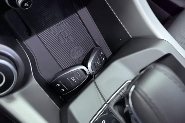 Used Alfa Romeo Tonale 2023 2.0T 268HP AWD Veloce Track Edition
