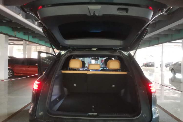 Used Geely Galaxy Xingjian 7 EM-i 2026 Model 135km Smart Navigation Version Trunk