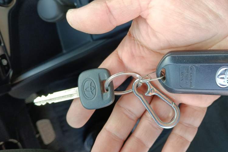 Used Toyota YARiS L Zhi Xuan 2015 1.5E Automatic Charm Edition