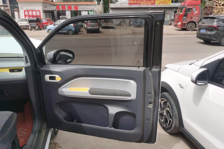 Used Chery New Energy QQ Ice Cream 2022 120km Conical Shape Lithium Iron Phosphate