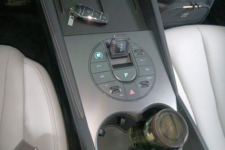 Used BYD Seal 06 New Energy 2024 DM-i 120KM Prestige Model
