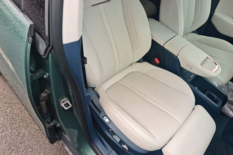 Used Zeekr X 2023 Rear-Drive YOU Edition 4 Seats