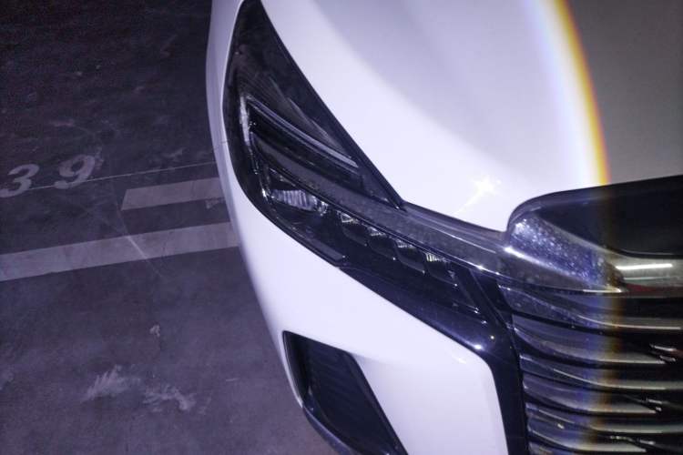 Used Buick GL8 2023 Land Executive Class Comfort Model