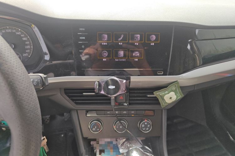 Used Volkswagen Bora 2021 1.5L Automatic Fashionable Smart Connectivity Version Audio And AC Panel